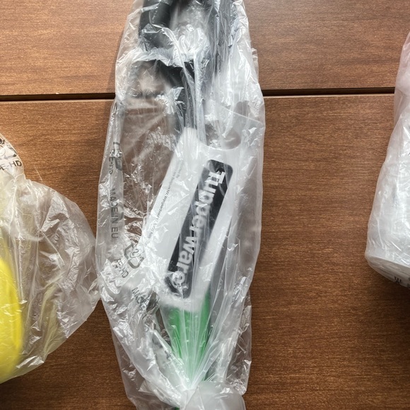 Tupperware Bundle New FlowThrough mixing spoon 4 small containers set of Cutlery - Picture 4 of 5